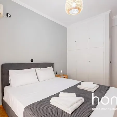 Cute Homm 2bdr In P Faliro Thiseos Str *